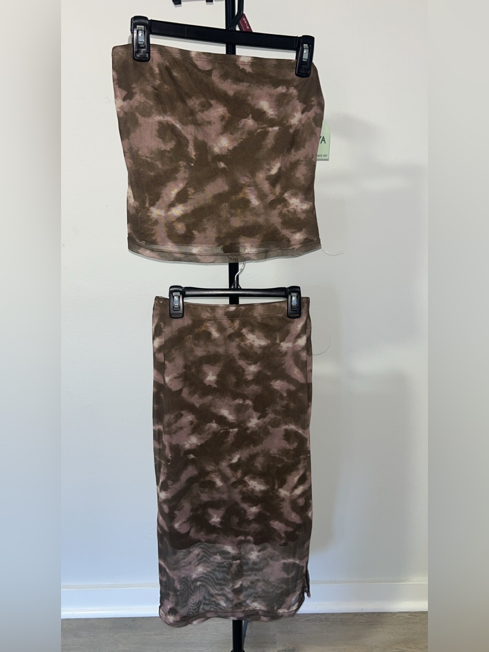 Persaya Brown & Pink Tie-Dye Two-Piece Skirt Set